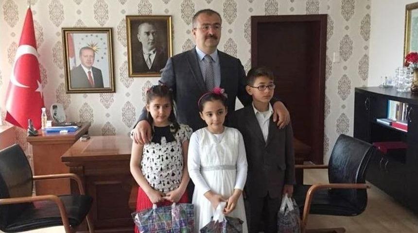 Emet&rsquo;tin Y&ouml;netimini &Ccedil;ocuklar Devraldı