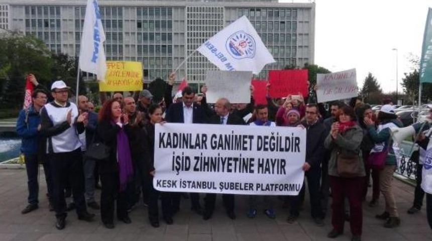 A&ccedil;ığa Alınan İbb &Ccedil;alışanının &Ccedil;irkin Paylaşımı Protesto Edildi