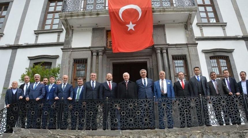 Oka Y&ouml;netim Kurulu Niksar&rsquo;da Toplandı