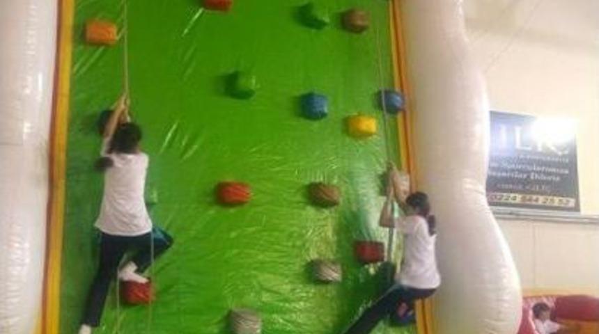 Spor Tır&rsquo;ı Mudanya&rsquo;da &Ouml;ğrencilerle Buluştu