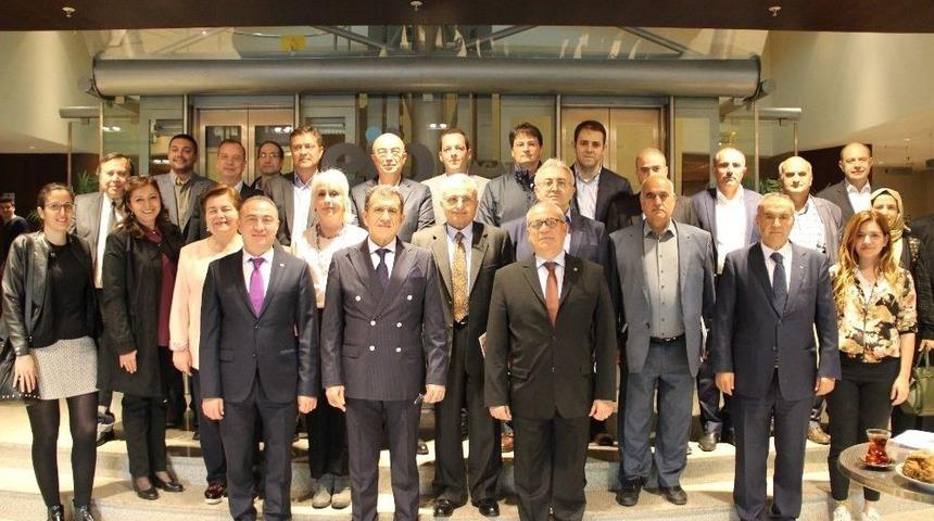 Kuru &Uuml;z&uuml;m İhracatı 180 Bin Tonu Aştı