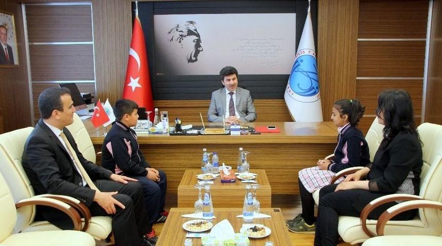 23 Nisan&rsquo;ın &Ccedil;ocuk Rekt&ouml;r&uuml;