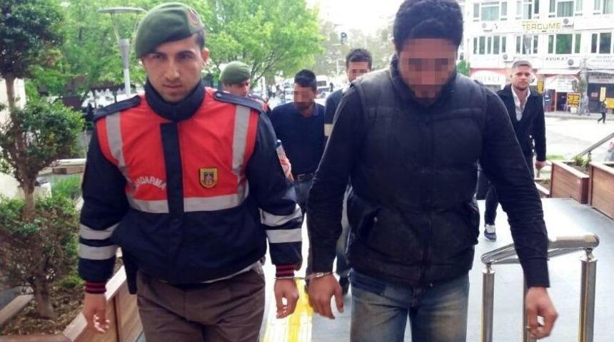 Jandarmadan Demir Hırsızlarına Su&ccedil;&uuml;st&uuml;