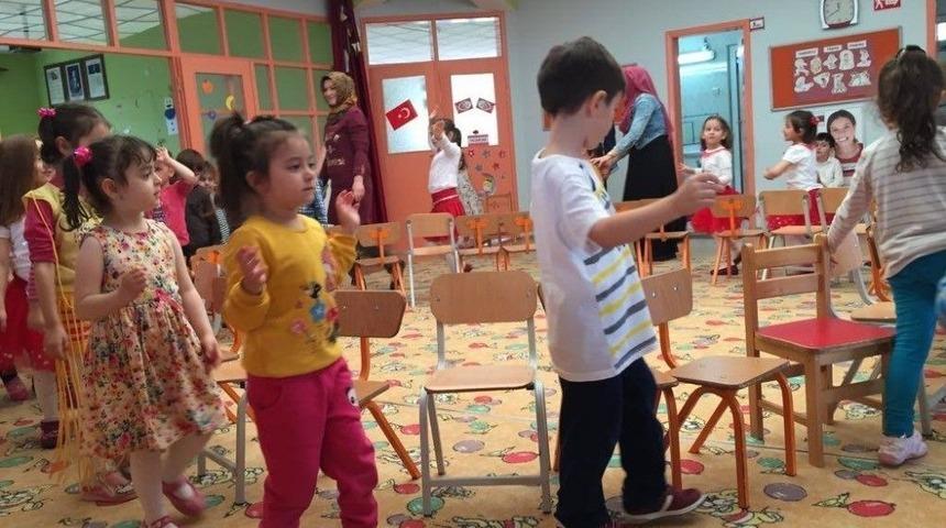 Ilgaz&rsquo;lı Miniklerin 23 Nisan &Ccedil;oşkusu