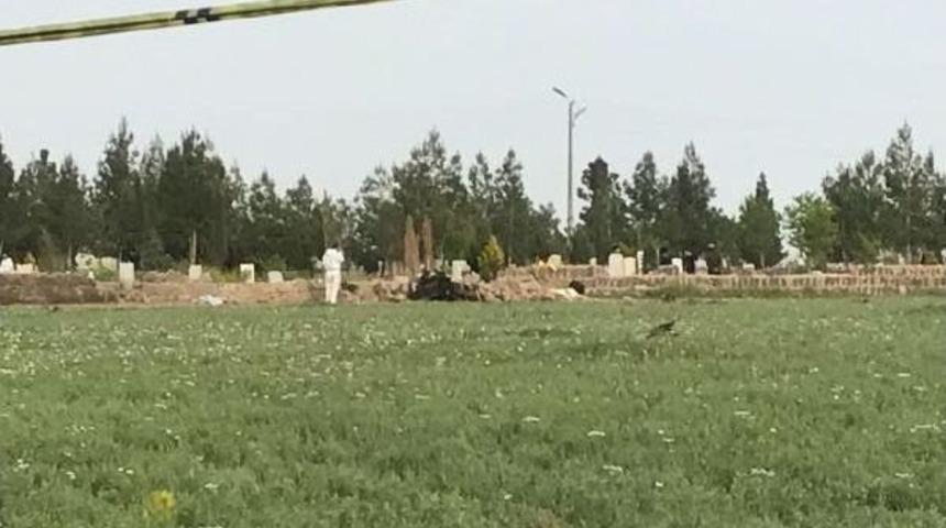 Kadın Ter&ouml;rist Yakalanacağını Anlayınca Kendini Patlattı; Suru&ccedil; Faciadan D&ouml;nd&uuml; (2) - Yeniden