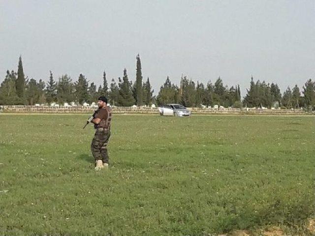 Kadın Terörist Yakalanacağını Anlayınca Kendini Patlattı; Suruç Faciadan Döndü (2) - Yeniden