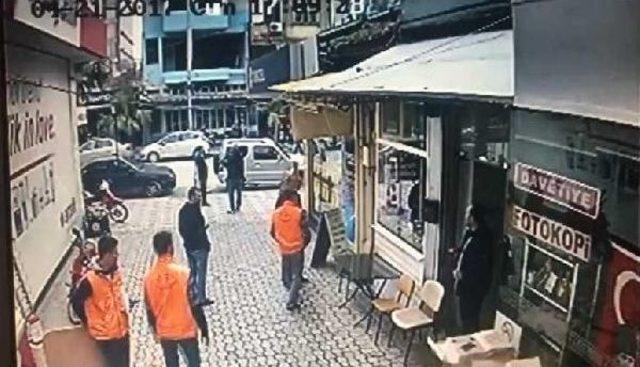 Manisa'da Peşpeşe 4.9'luk Iki Deprem Korkuttu (3)