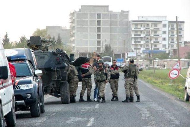 Kadın Terörist Yakalanacağını Anlayınca Kendini Patlattı; Suruç Faciadan Döndü (4)