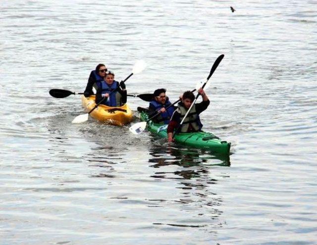 Meriç Nehri'nde Kano Yarışı