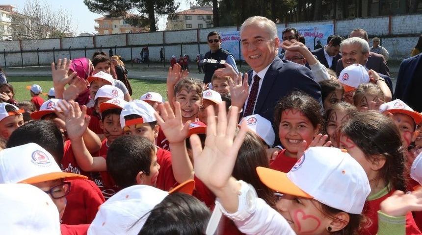 Denizli’den 23 Nisan Çocuk Bayramı Mesajları