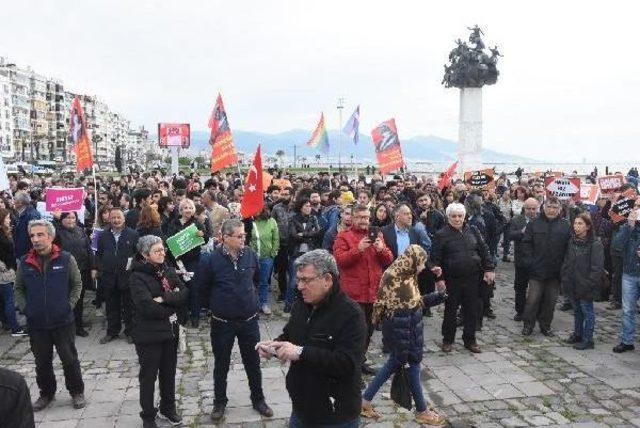 İzmir'de Referandum Protestosu 