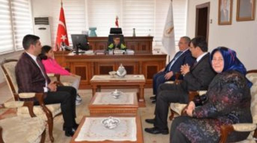 Vali Ahmet H. Nayir Koltuğunu Geleceğe Emanet Etti