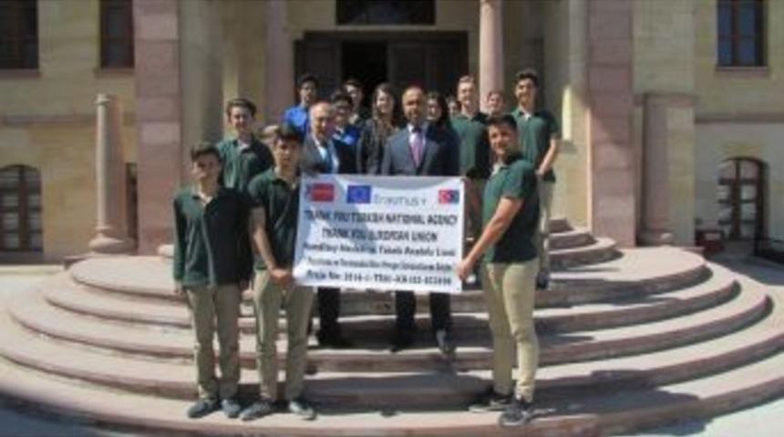 Bigalı &Ouml;ğrenciler Avrupa Yolunda