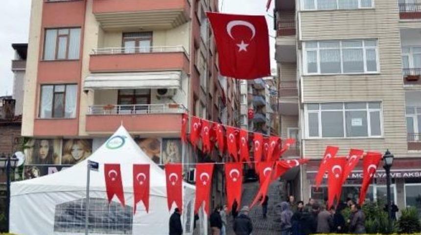 Şehidin Dayısı: "bir Yeğenim Ve Oğlum Daha Var, Vatana Feda Olsun"