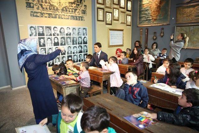 &Ccedil;ocuklar Tarihiyle Buluşuyor 1