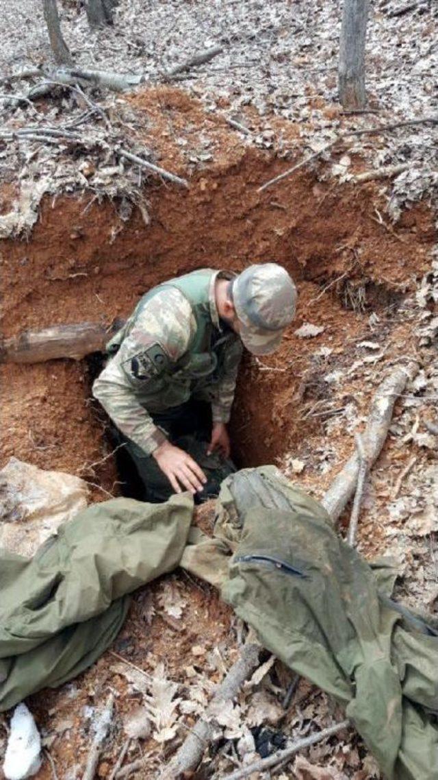 Tunceli'de Pkk'nın Mayın Ve Patlayıcı Sığınağı Bulundu