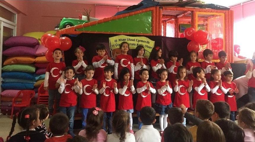 Minik &Ouml;ğrenciler 23 Nisan&rsquo;ı Kutladı