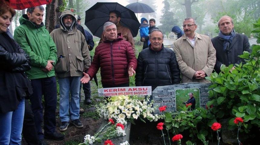 Gazeteci Ahmet Kayacık &Ouml;l&uuml;m&uuml;n&uuml;n 3. Yılında Da Unutulmadı