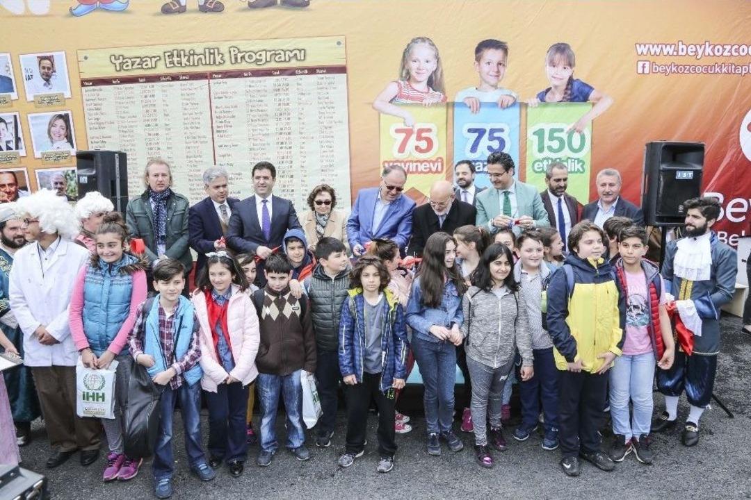 &Ccedil;ocuklar Kitapla Buluştu