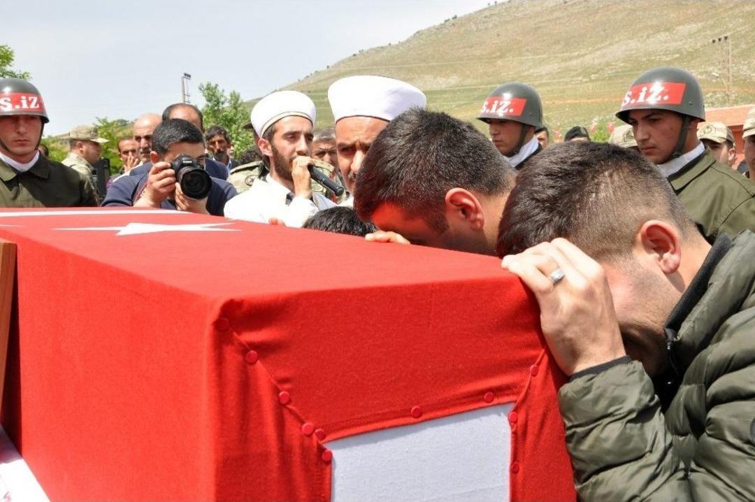 Şırnak Şehidi Uzman &Ccedil;avuş Davut Kayalı, Memleketi İslahiye&rsquo;de Defin Edildi