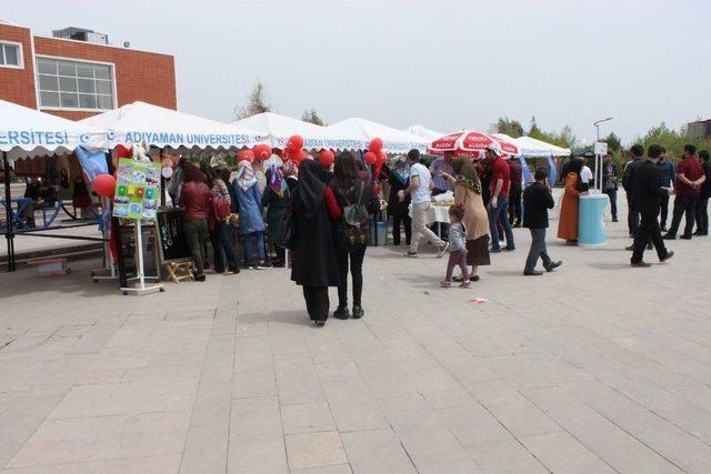 Adıyaman Üniversitesinde Kermes Düzenlendi