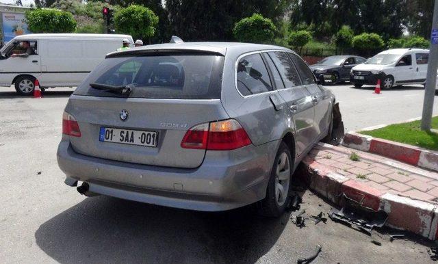 Adana’da Ambulans Kaza Yapıp Devrildi: 4 Yaralı