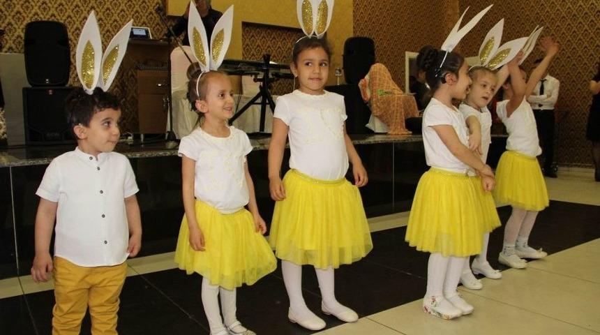 İşitme Engellilerin 23 Nisan Performansı İlgi G&ouml;rd&uuml;