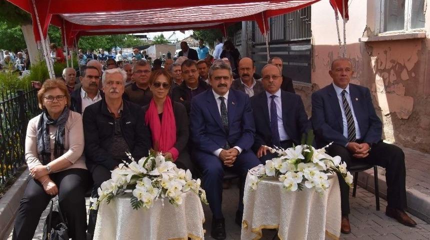 Nazilli&rsquo;nin Simgesi Muhammed Z&uuml;hdi Uşşaki T&uuml;rbesi Ziyarete A&ccedil;ıldı