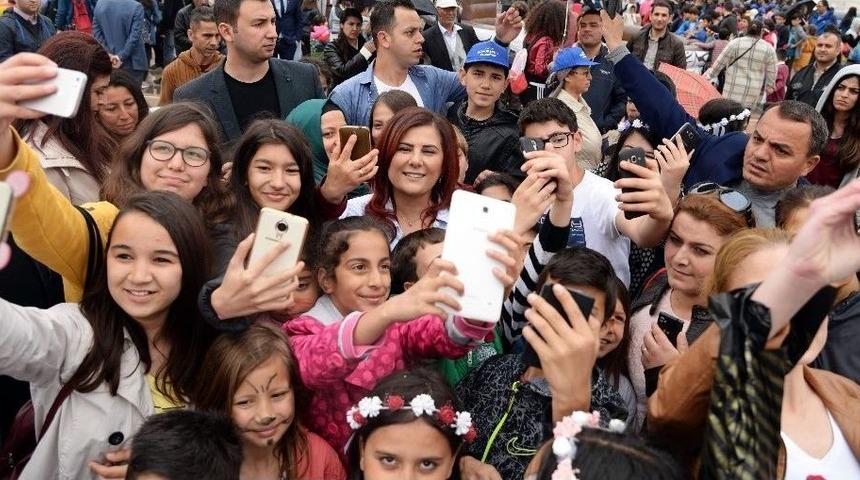 Başkan &Ccedil;er&ccedil;ioğlu, &Ccedil;ocukların Bayramına Ortak Oldu