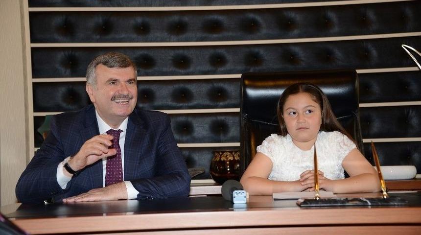 23 Nisan&rsquo;da B&uuml;y&uuml;kşehir Belediye Başkanı Emine Z&uuml;mra Sarıbaş Oldu