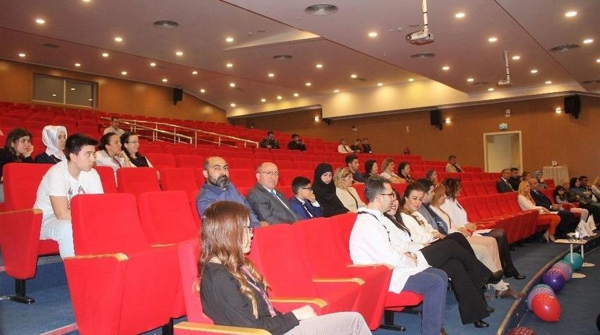 Geleceğin Minik Doktorlarına &Ouml;d&uuml;l