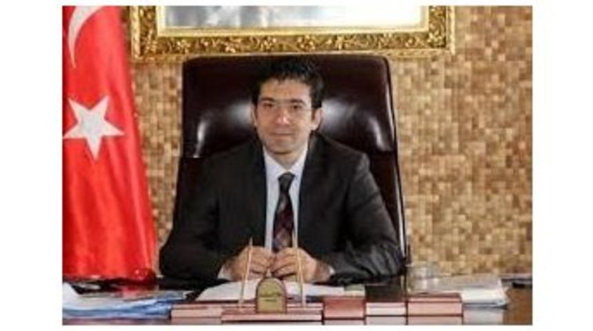 Kaymakam &Ouml;zt&uuml;rk&rsquo;ten 23 Nisan Mesajı