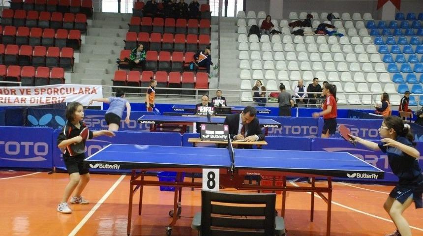 Tokat&rsquo;ta Masa Tenisi En İyi 12&rsquo;ler Şampiyonası Başladı