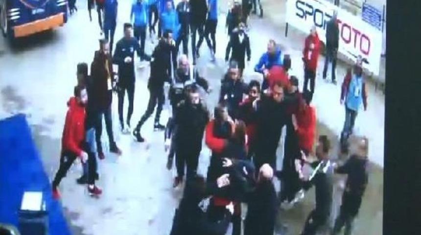 Medipol Başakşehirli 4'&uuml; Futbolcu 8 Ş&uuml;pheli Ifadeye &Ccedil;ağrıldı