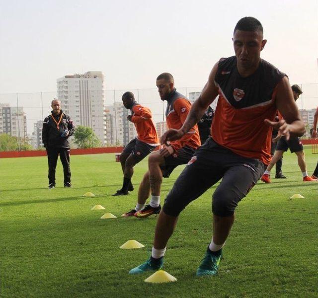 Adanaspor, İstanbul Yolcusu