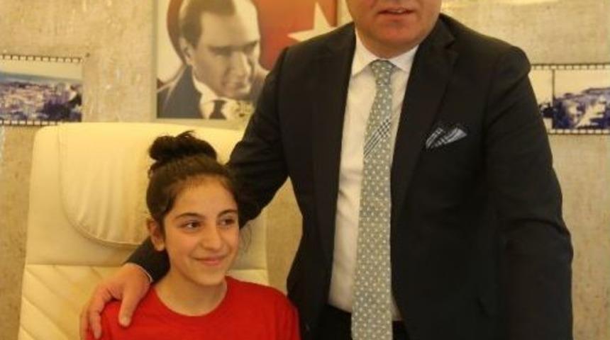 Atakum&rsquo;a Karslı Başkan