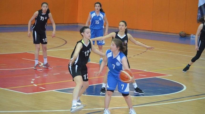 Kartal Final Biletini Kaptı