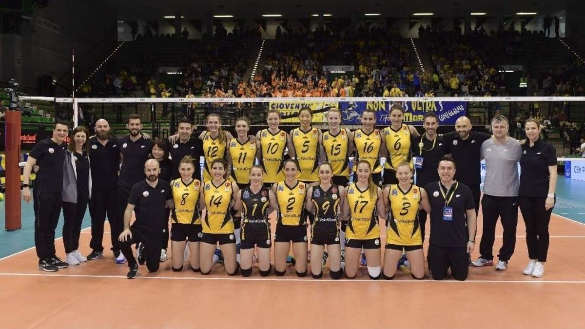 Vakıfbank Finalde