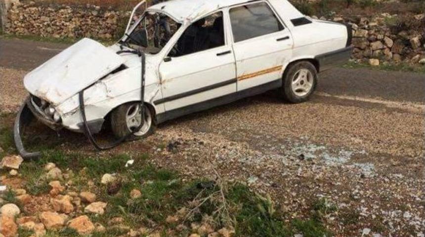 Mucura Kapılan Otomobil Takla Attı: 3 Yaralı