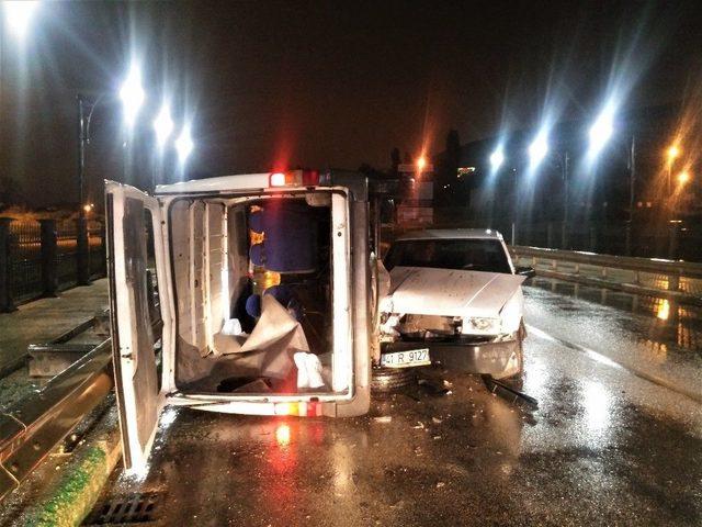 Yeni Aldığı Aracı Yan Yattı, Oğlu Parayı Aradı