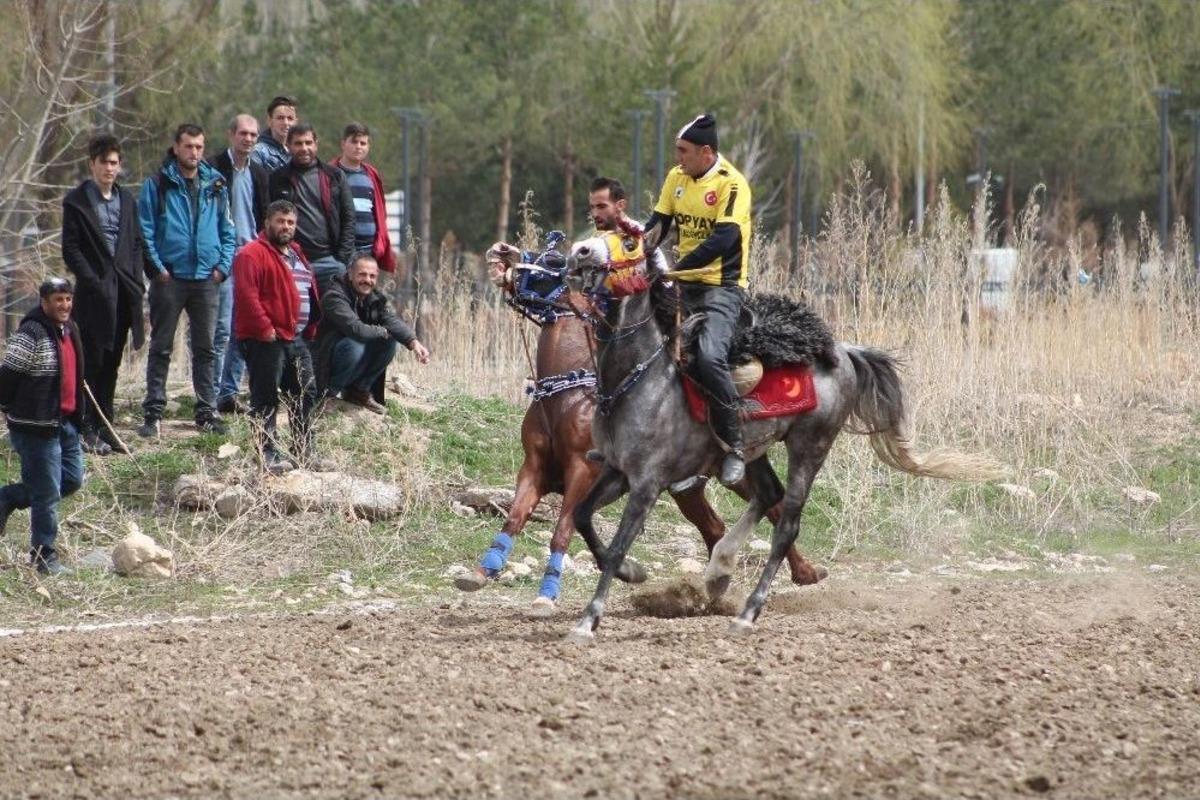 Koreliler Cirit&rsquo;e Hayran Kaldı