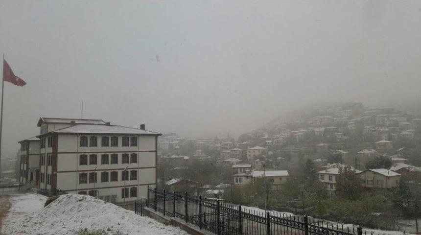 Ankara&rsquo;da Nisan Karı S&uuml;rprizi