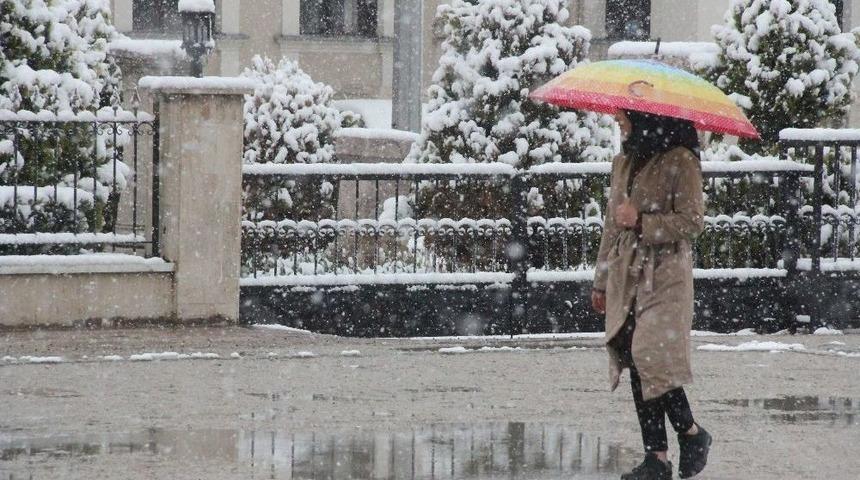 Bolu&rsquo;da Kar S&uuml;rprizi