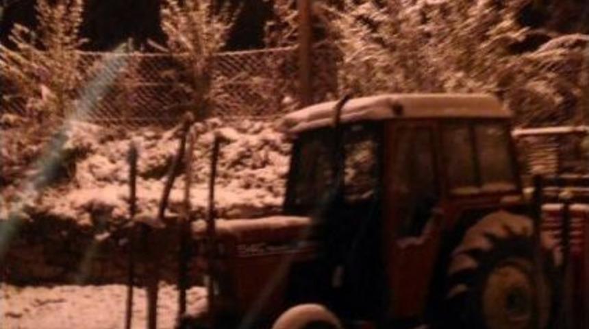 Dursunbey&rsquo;de Kar Yağışı