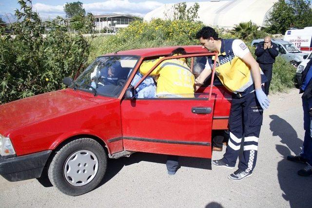 Antalya’da Otomobilde Şüpheli Ölüm