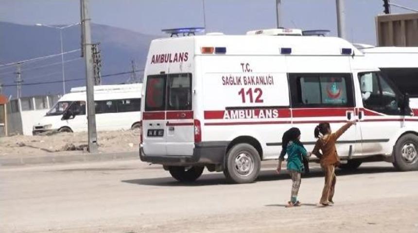 Suriyeli &Ccedil;ocuk Dilenciler Kavşakları Mesken Tuttu