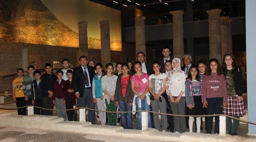 &Ouml;ğrenciler, Zeugma M&uuml;zesini Gezdi