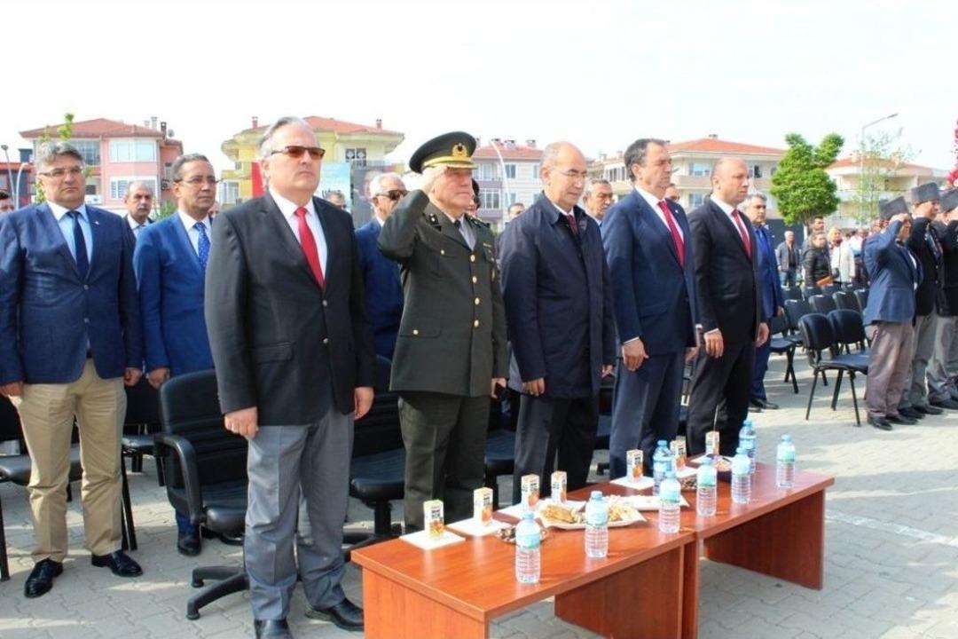 Ayvalık&rsquo;ta 23 Nisan Coşkusu