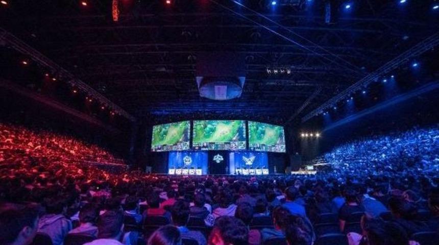 League Of Legends 2017 Kış Mevsimi Finali'nde Şampiyon Supermassive