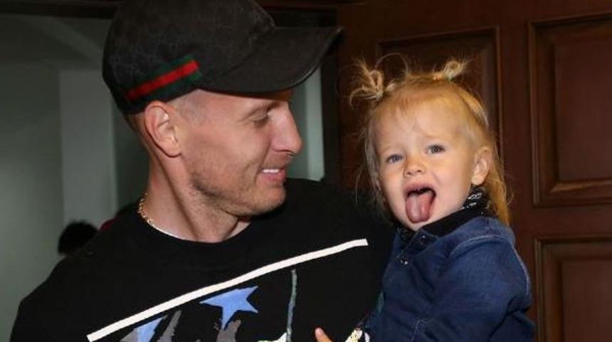 Trabzonspor, 23 Nisan'ı Kul&uuml;p Tesislerinde Kutladı